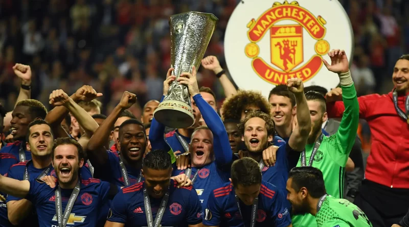 Manchester United comemora o título da UEFA Europa League em 2017 (Getty Images)